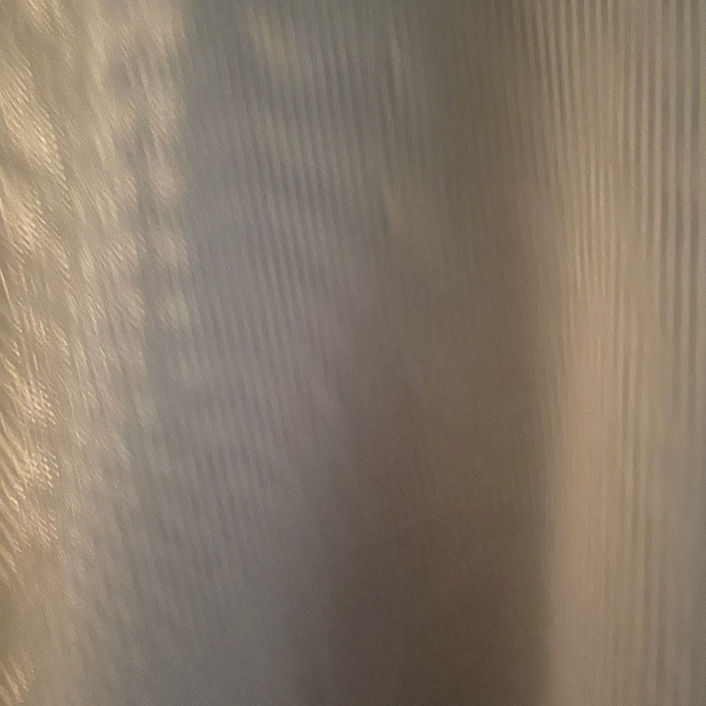 Mesh drawstring pullover - Picture 2 of 2